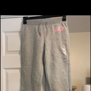 Kids gap sweats with tags